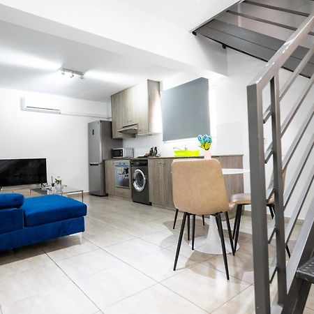 Napa Centrale Suites Айя Напа Екстериор снимка