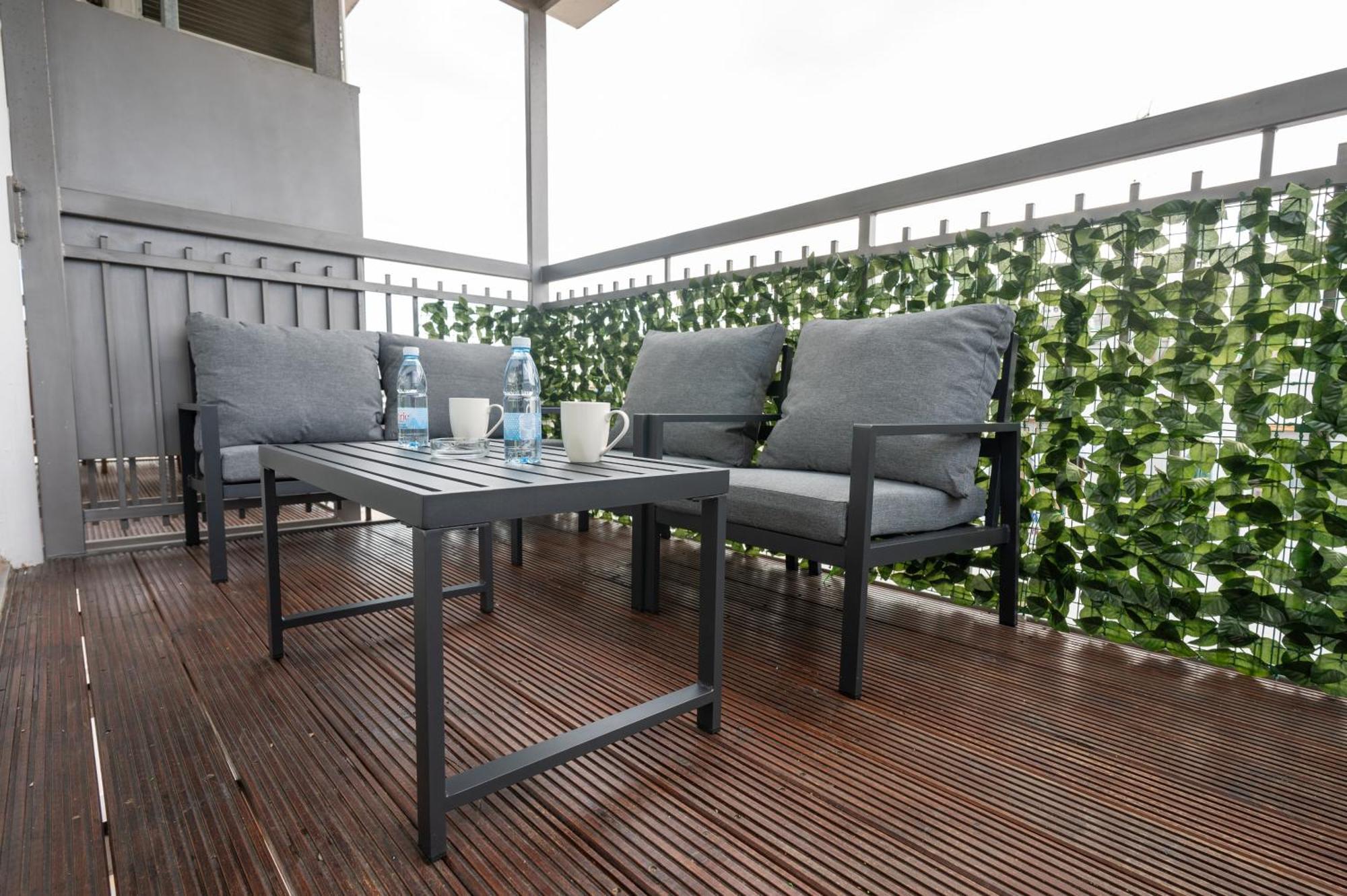 Napa Centrale Suites Айя Напа Екстериор снимка