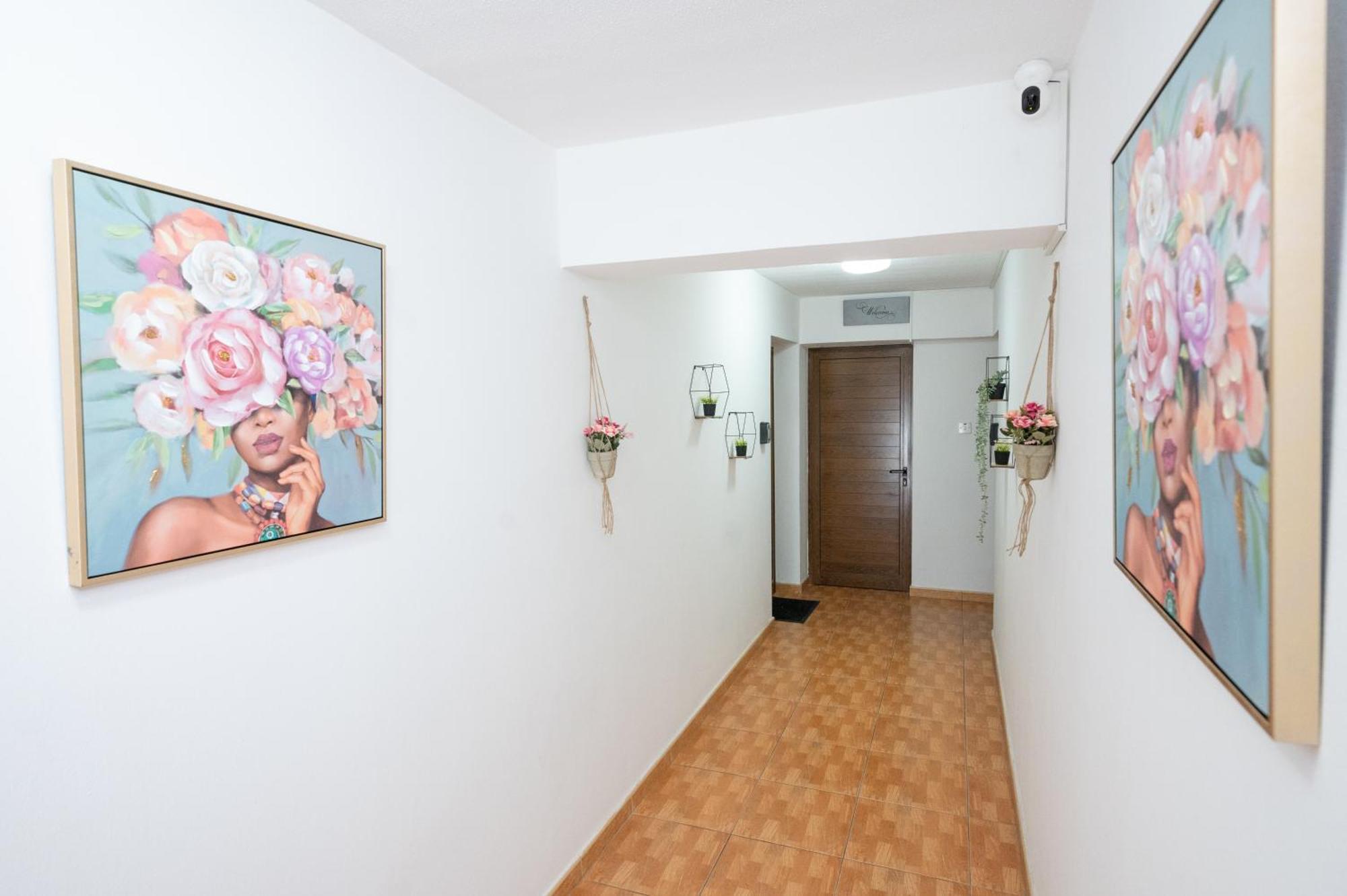 Napa Centrale Suites Айя Напа Екстериор снимка
