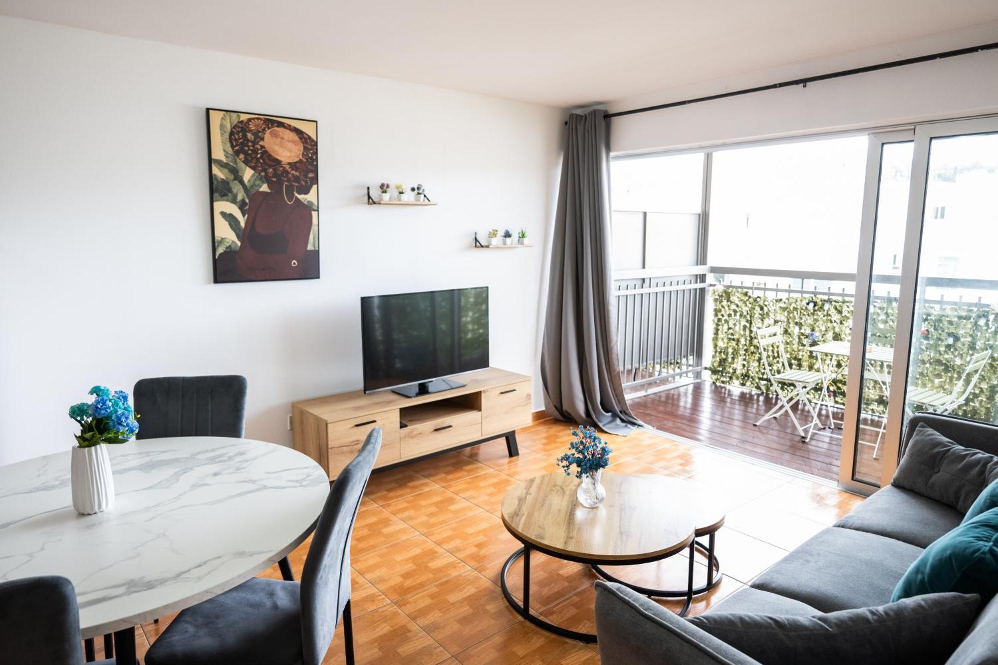 Napa Centrale Suites Айя Напа Екстериор снимка